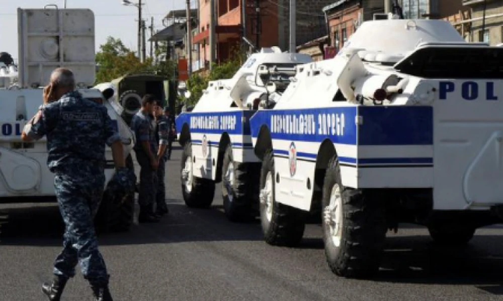 Συναγερμός στην Αρμενία: Επίθεση με χειροβομβίδες σε αστυνομικό τμήμα στο Γερεβάν